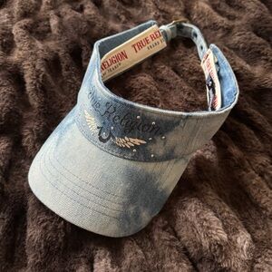 Rare deadstock True Religion Angel Wings Logo Denim Adjustable Visor Sun Hat